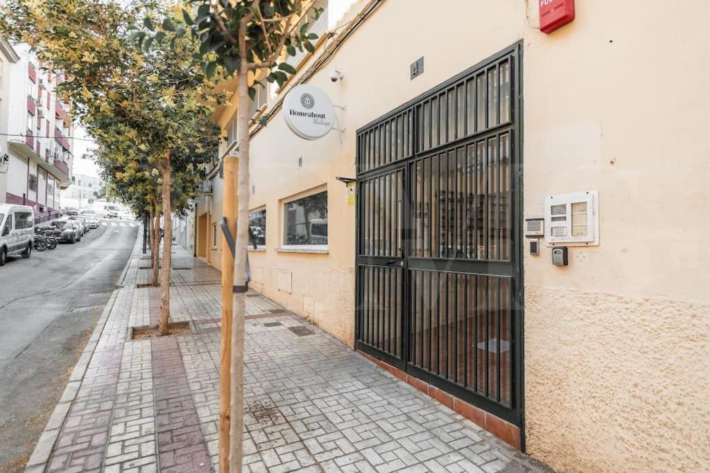 Peaceful With A Private Patio By Rems Málaga