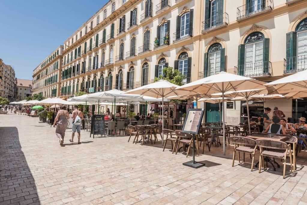 Peaceful With A Private Patio By Rems Málaga